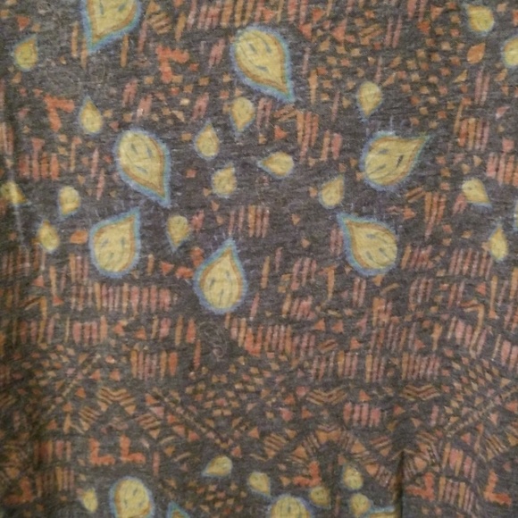 LULAROE Lynnae sz 2XL NWT - Picture 2 of 3